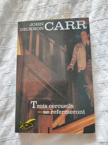 Trois cercueils se refermeront 