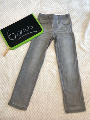 Très beau jeans 6 ans esprit