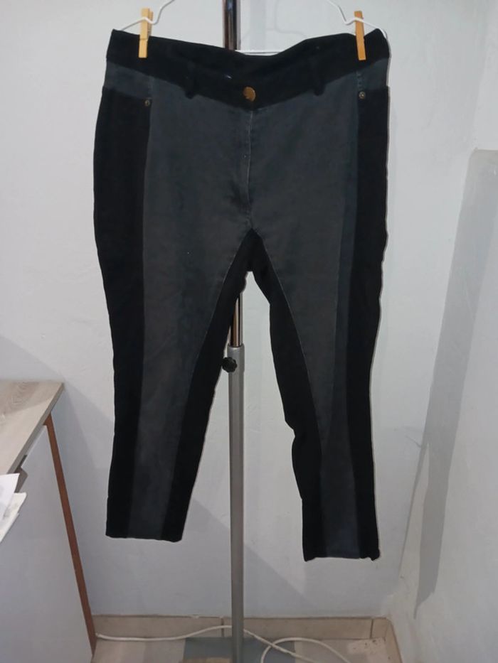 Pantalon noir T 44