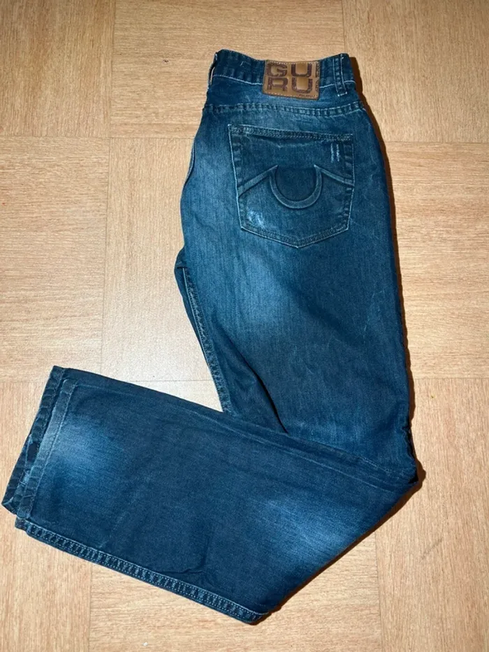 Jeans Guru