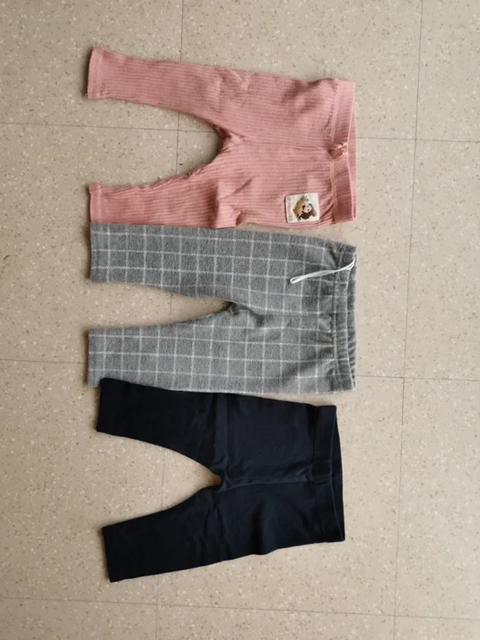 Lot 3 pantalons 12 mois fille