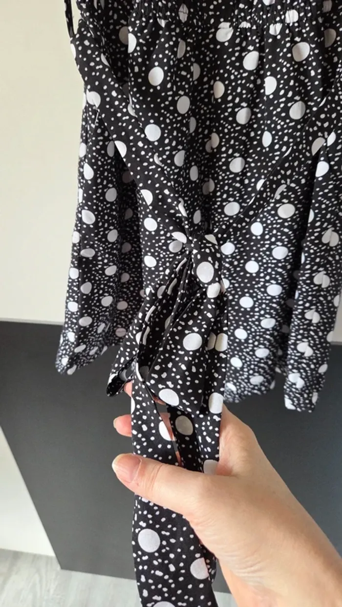 Combishort Noir et blanc de chez Cerise Blue en Taille S/36 - photo numéro 3