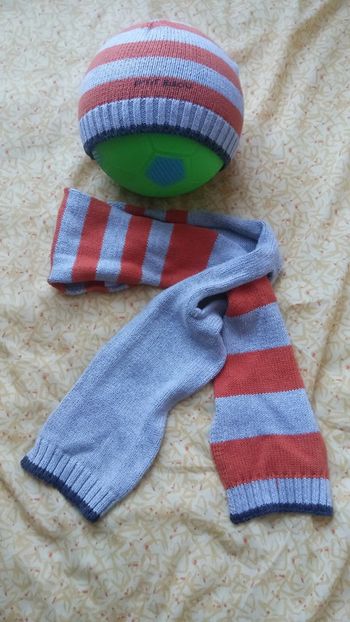 Bonnet + Echarpe garçon - T. 18/24 mois = 50 cm