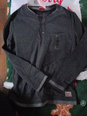Blouse taille 140cm 10ans tao