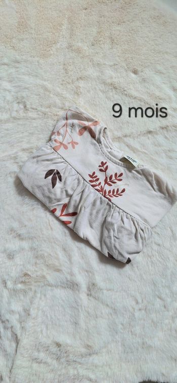 T-shirt manches longues TAO taille 9 mois
