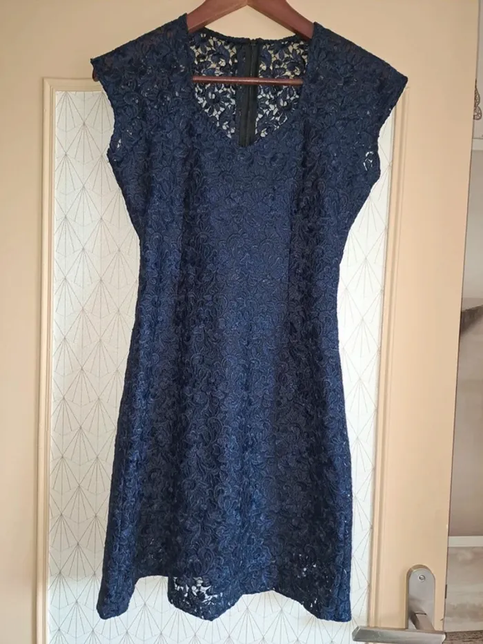Robe bleue cache cache avec doublure 36/38 étiquette coupée tbe comme neuve bleue magnifique