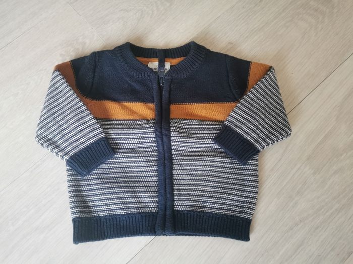 Lot gilets 3 mois - photo numéro 3