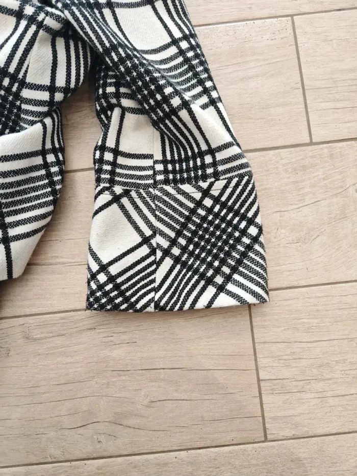 Veste overzise noire et blanche Zara taille XL - photo numéro 8
