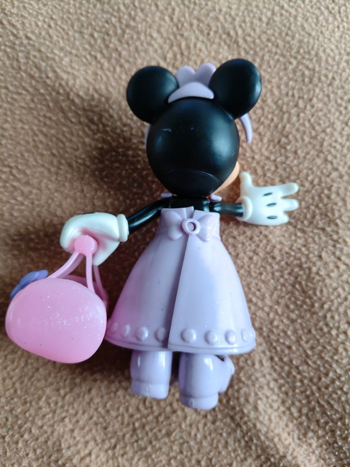 Lot de 2 Minnie avec robes chaussures et accessoires - photo numéro 4