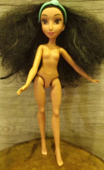 poupée mannequin jasmine '' hasbro ''