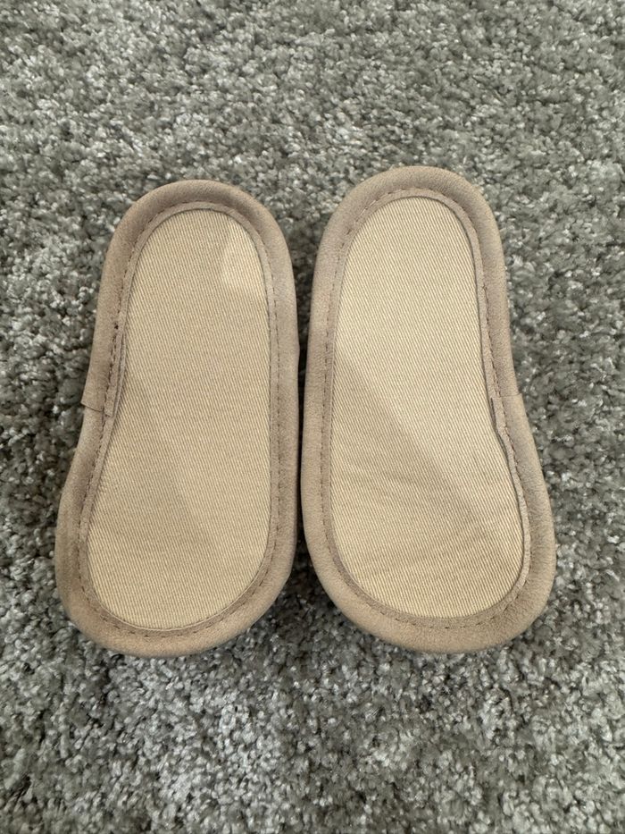 Paire de sandales pour bébé - photo numéro 2