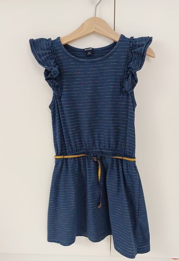 Robe Kiabi 6 ans – Bleu marine avec ceinture dorée