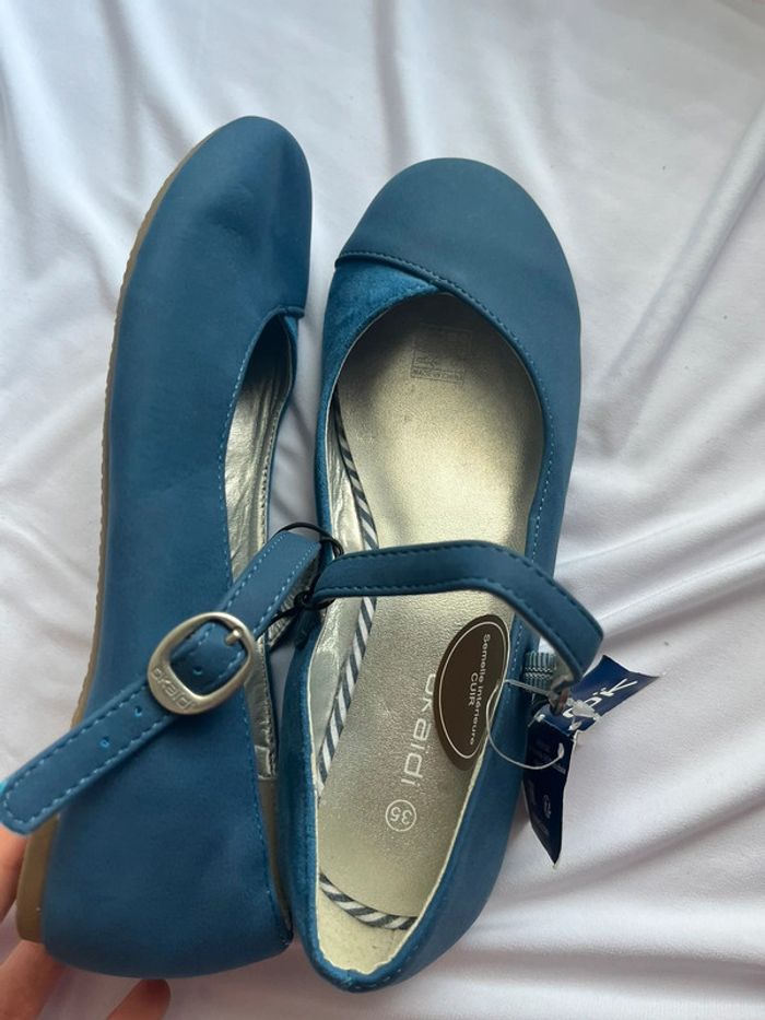 Ballerine bleue taille35 neuve fille marque Okaïdi - photo numéro 2