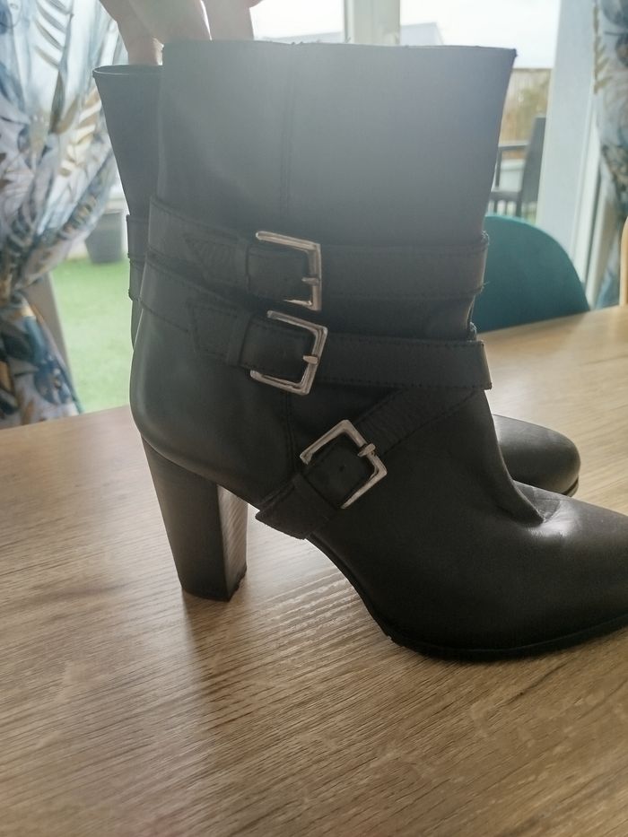 Bottines noires - photo numéro 3