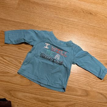 T-shirt bleu