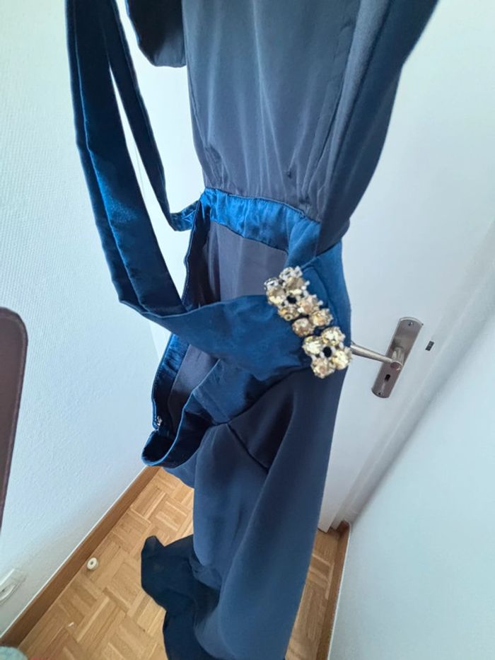 Robe bleu fluide avec traîne T38 - photo numéro 6