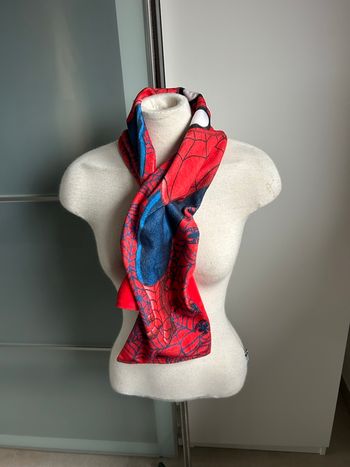 Écharpe Spiderman