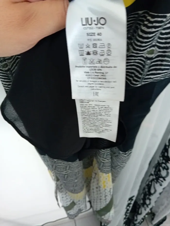 Robe liu.jo taille 40 - photo numéro 7