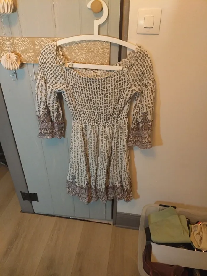 Robe multi positions : manches 3/4, bustier, bretelles