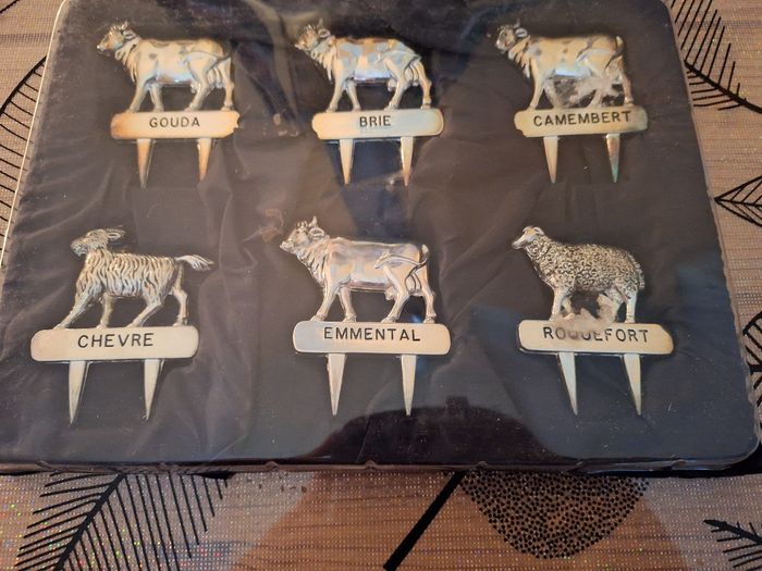 Ensemble 6 marqueurs à fromage métal argenté