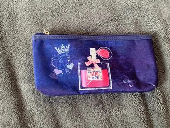 Trousse scolaire plate "Parfum Girl"