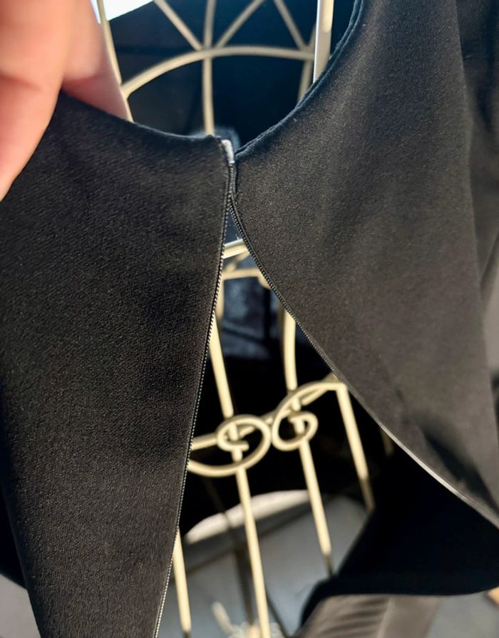 Petite robe noire T1 /36 - Agathe Velmont - photo numéro 4