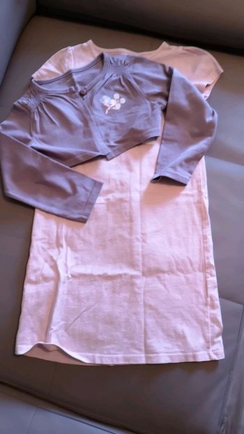 Chemise de nuit et son gilet 4 ans