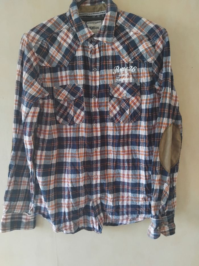 Chemise à carreaux