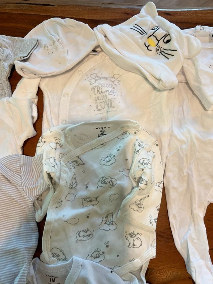Lot vêtement 1 mois garçon - photo numéro 4