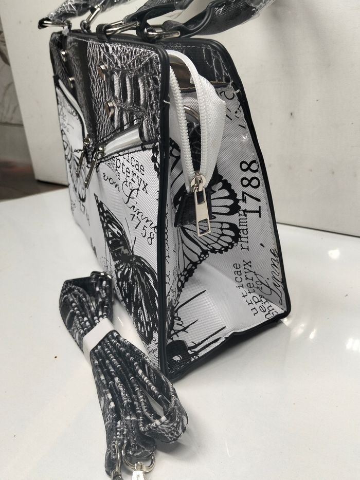 Sac a main inspi papillon - photo numéro 4