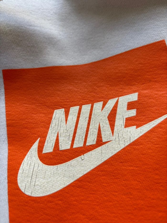 Sweat hoodies Nike capuche blanc logo orange floqué – Taille S homme - photo numéro 5