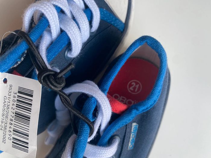 Chaussures tennis Baskets Obaibi pointure 21 neuves - photo numéro 6