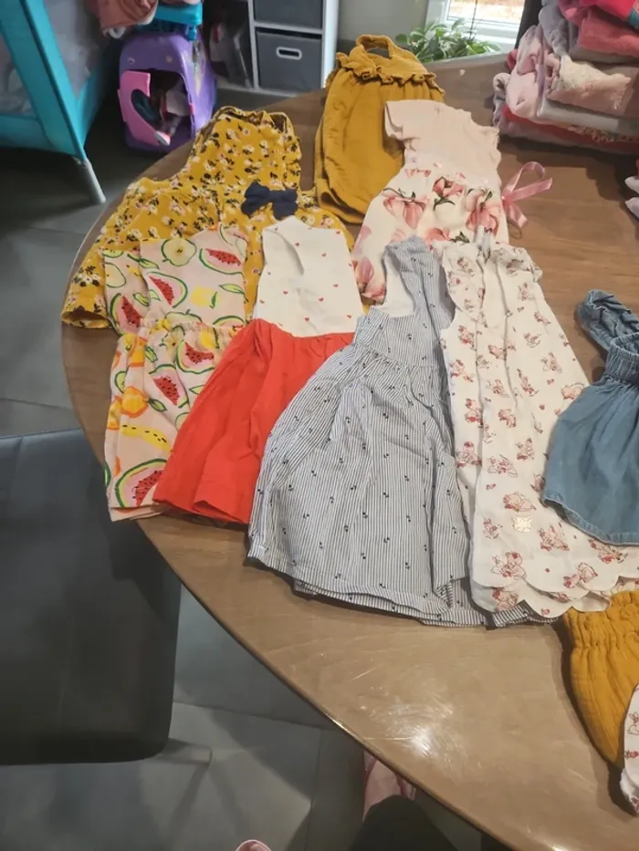 Lot de 8 robes manches courte