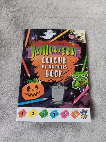 Livre de coloriage par numero halloween