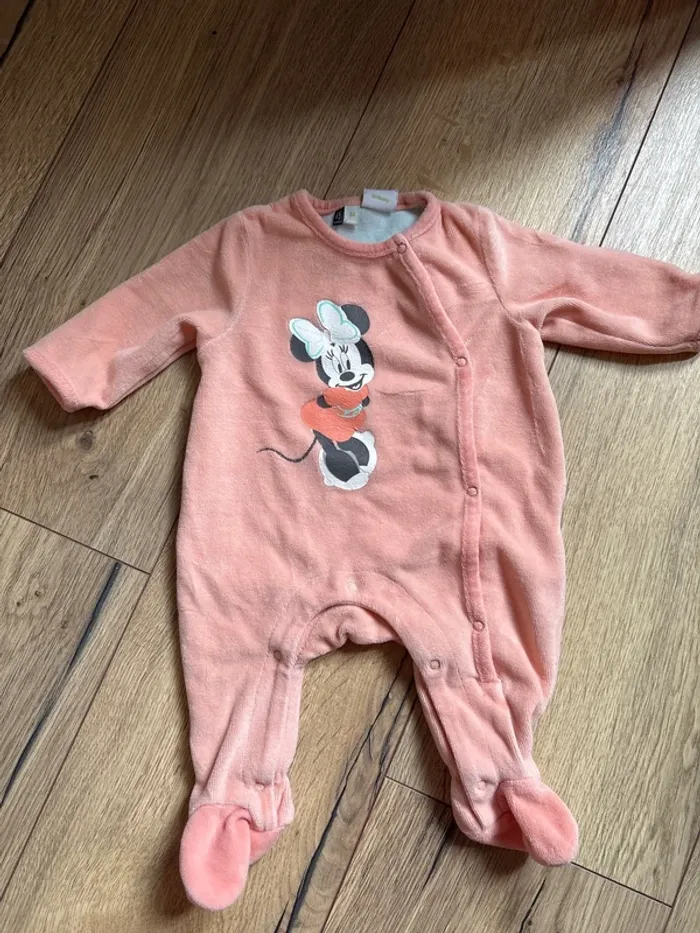 Pyjama Minnie