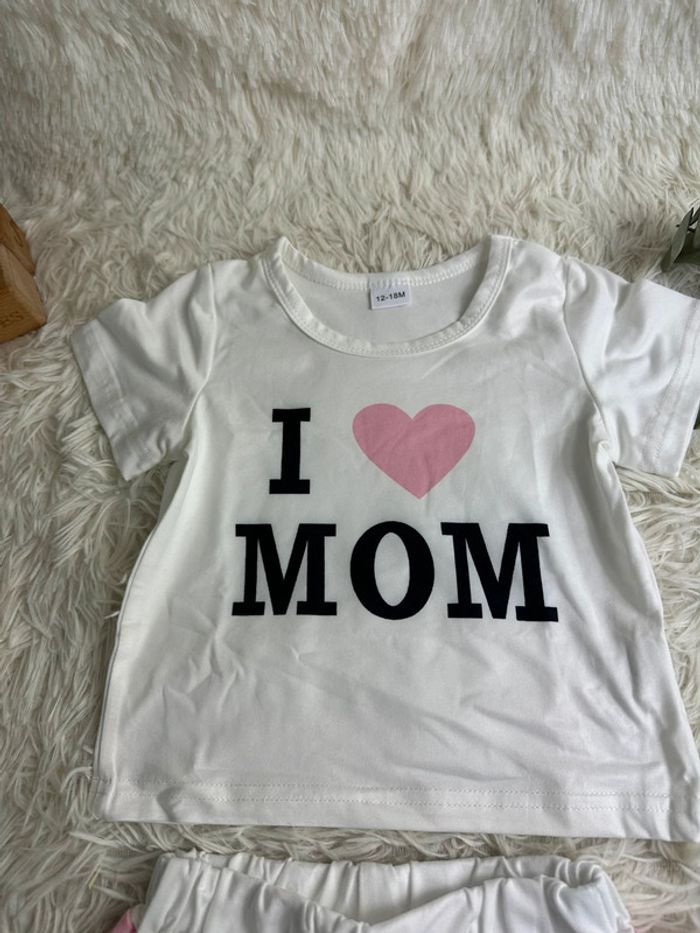 Ensemble short t-shirt i love mom / i love dad taille 12-18 mois - photo numéro 3