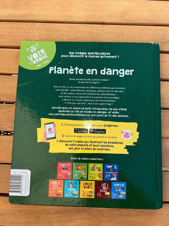 Livre planète en danger - photo numéro 2