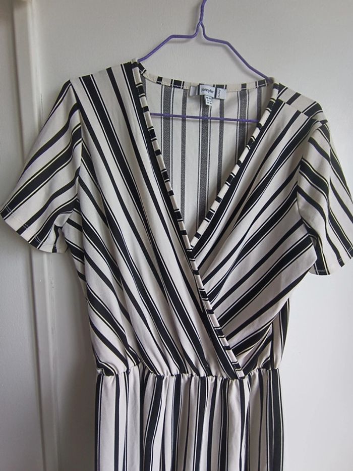 Combinaison noire et blanche Jennyfer Taille M Neuf - photo numéro 2