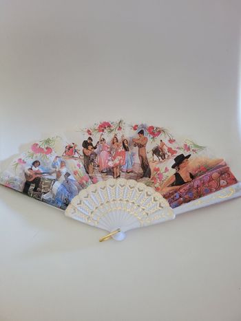 Éventail tissu et plastique