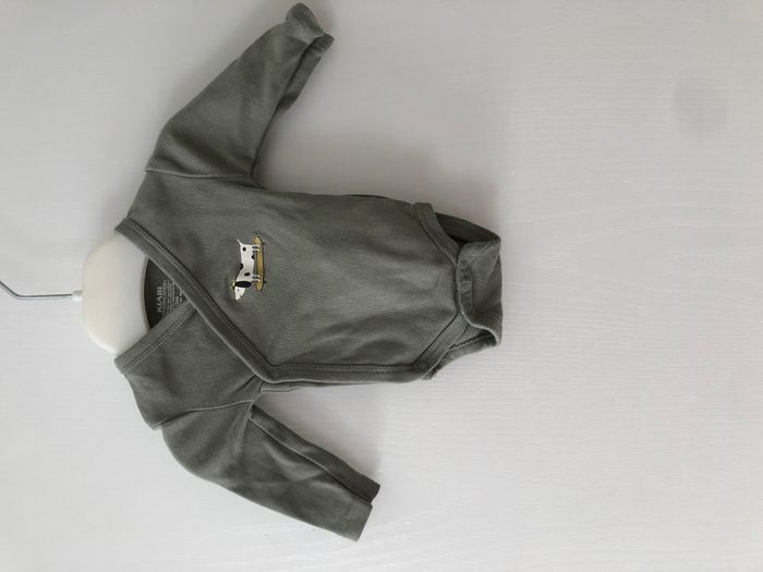 Lot bodies bébé - photo numéro 6