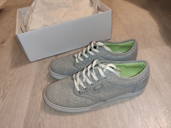 *Edition collector* Baskets femme VANS pointure 38 - neuves