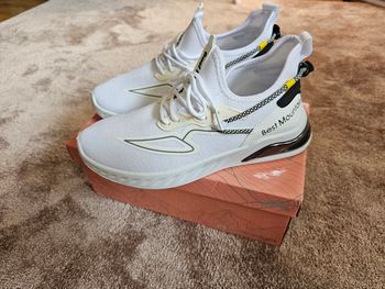 Basket Best mountain pointure 40 neuve