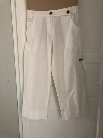BB24- Pantacourt fantaisie blanc « basic one » T 44-46 NEUF