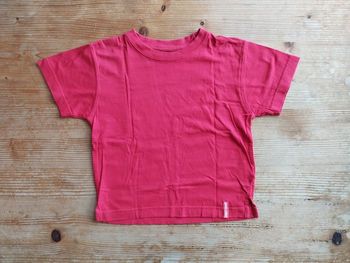 T-shirt garçon basique rouge – 4 ans – Petit prix 