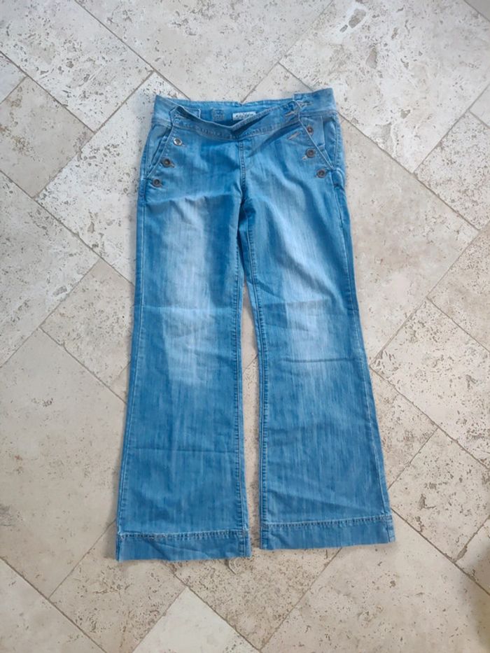 Jean y2k vintage jambes larges boutons sur les côtés