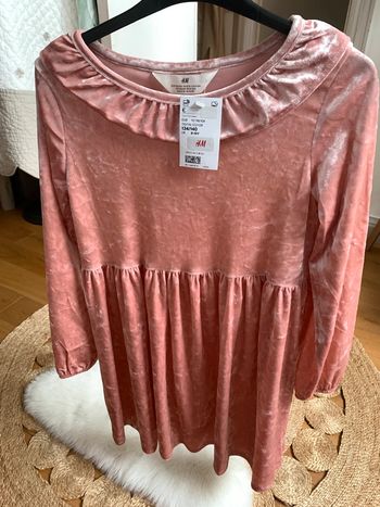 Jolie robe en velours | neuve avec étiquette