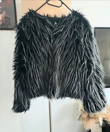 Veste chaude fausse fourrure