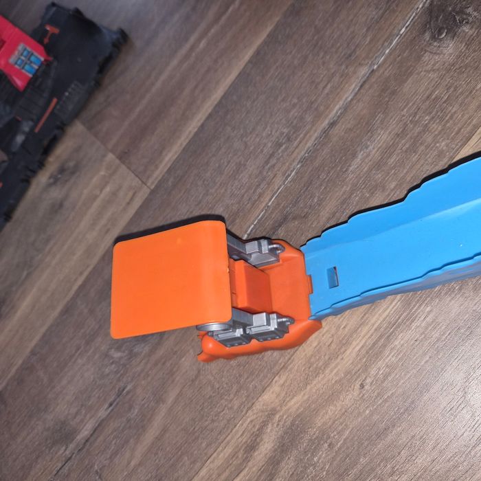 Hot wheels l'attaque du gorille - photo numéro 2