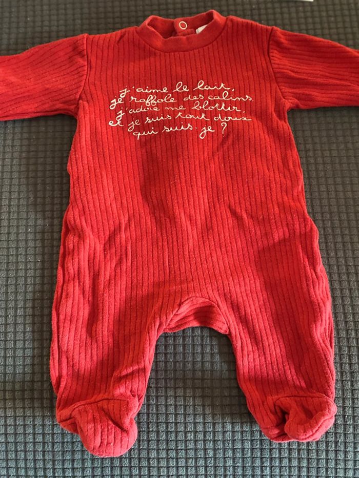 Pyjama 1 mois - photo numéro 2