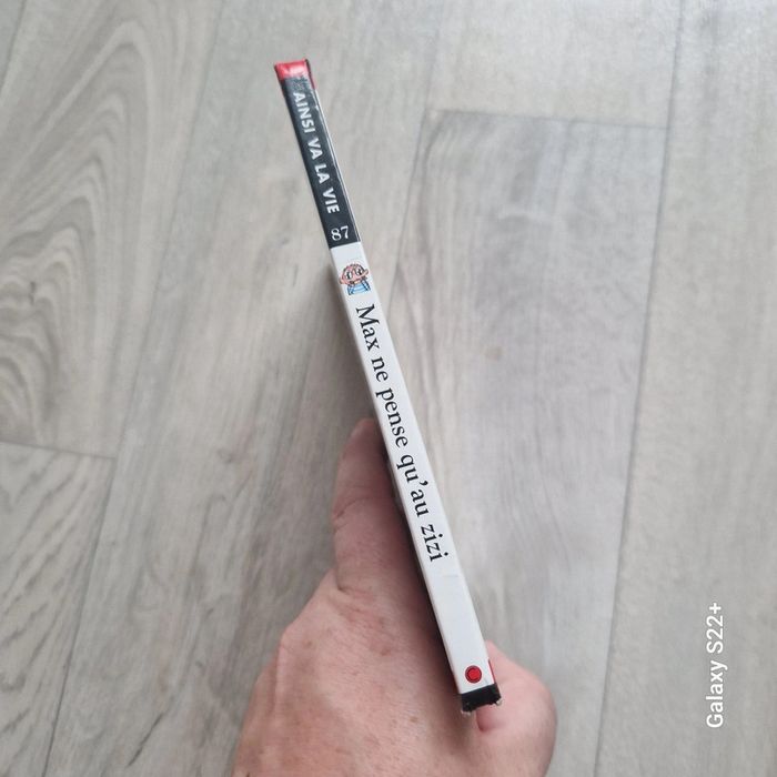 Max ne pense qu'au zizi - photo numéro 3